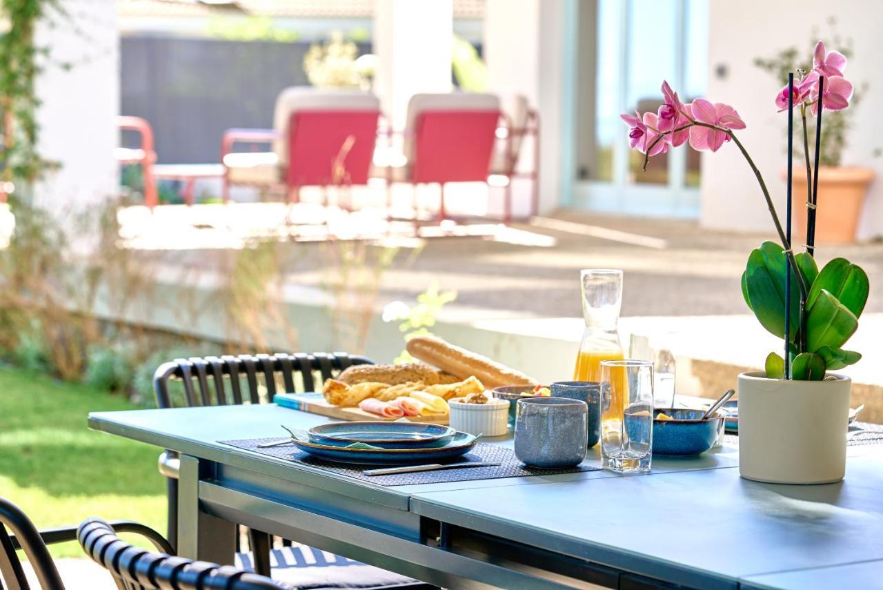 Casa Brisa Boutique Guest House - Gay Men Only 산트 페레 데 리베스 외부 사진